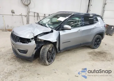 2019 Jeep Compass Altitude 4X4 z USA, uszkodzony, nr VIN 3C4NJDBB6KT679755